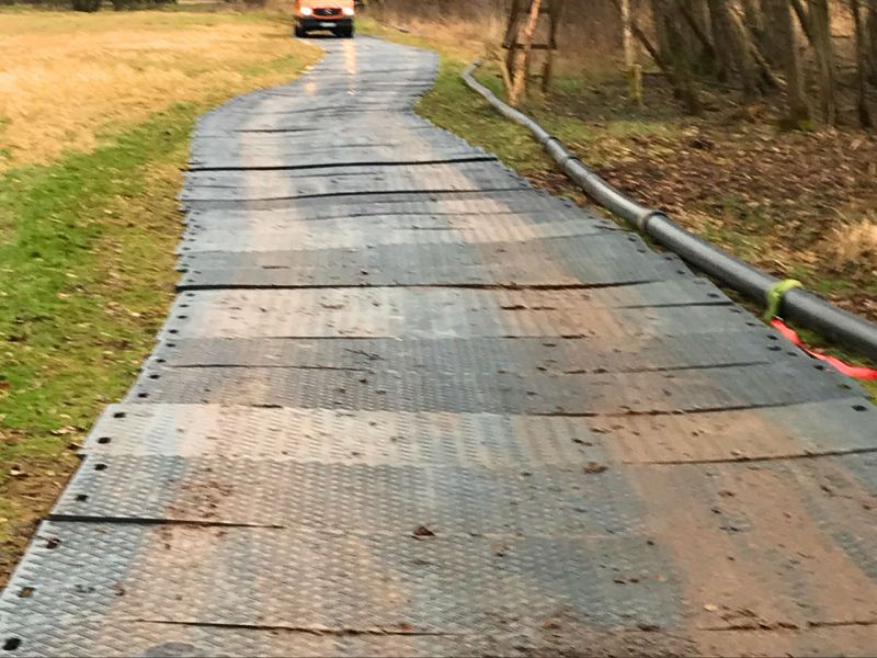 Mobile Baustraße mit s:tek 48 und e:tek PRO für den Einsatz bei einer Brunnensanierung