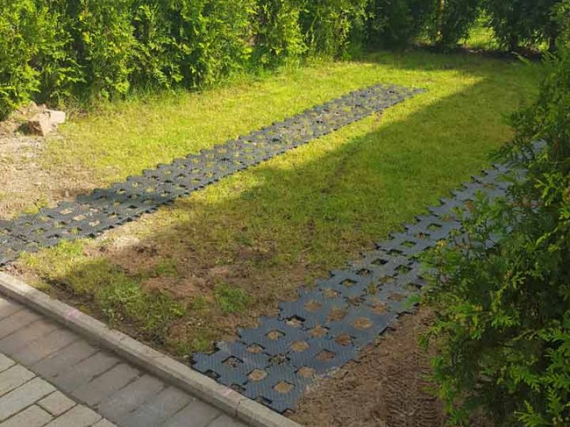 Rasengitterstein RGS35 für einen zusätzlichen PKW Stellplatz auf Rasen