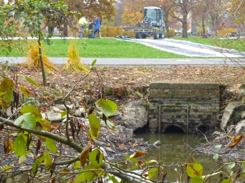 Fahrplatten als mobile Baustraße im Rohrleitungsbau in Giessen