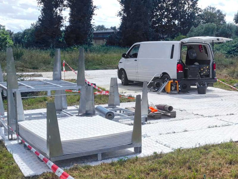 Hochleistungs-Fahrplatten als nachhaltige und sichere Lösungen für die Bohrtechnik im Einsatz auf einer Baustelle