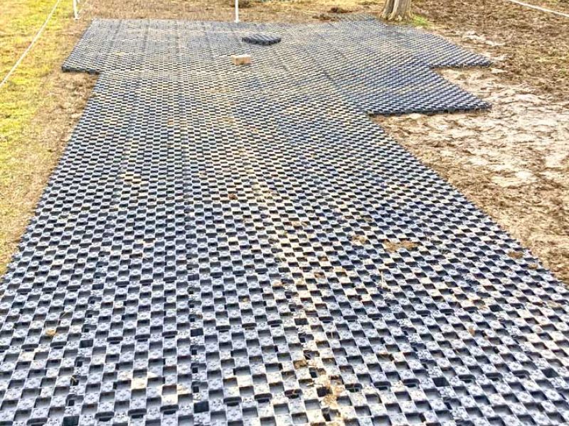 Paddockplatten für ein Winter-Pferdepaddock ohne Matsch