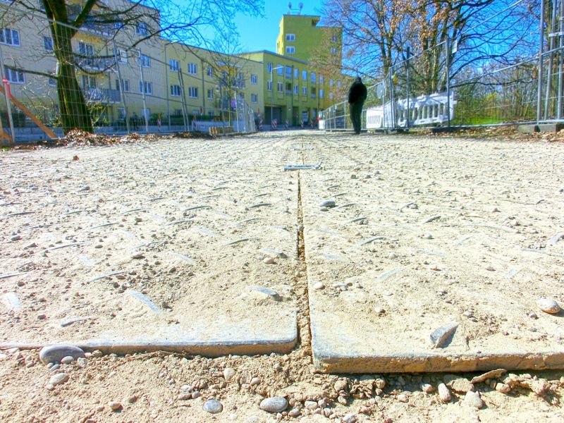 Mobile Fahrstraße zum Schutz einer unterirdischen Gasleitung im München
