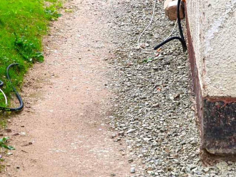 Herstellen eines befestigten Kiesweg mit den Kieswaben KW50Herstellen eines befestigten Kiesweg mit den Kieswaben KW50