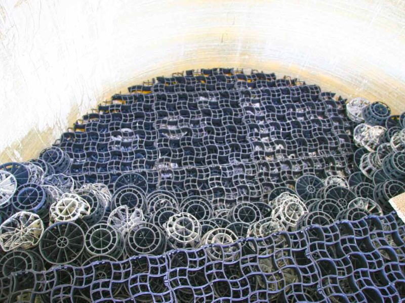 Verwendung des Bodengitter BG50 im Entschwefler einer Biogasanlage mit Rindergülle