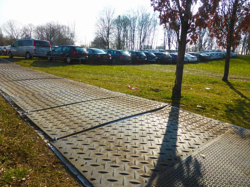Fahrplatten Parkplatz Messe Frankfurt 28 referenz