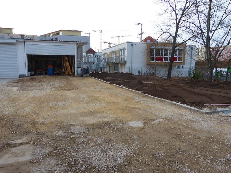 Parkplatz begradigen – ein Projektbeispiel für eine gelungene Gestaltung mit der Kiesmatte KM30