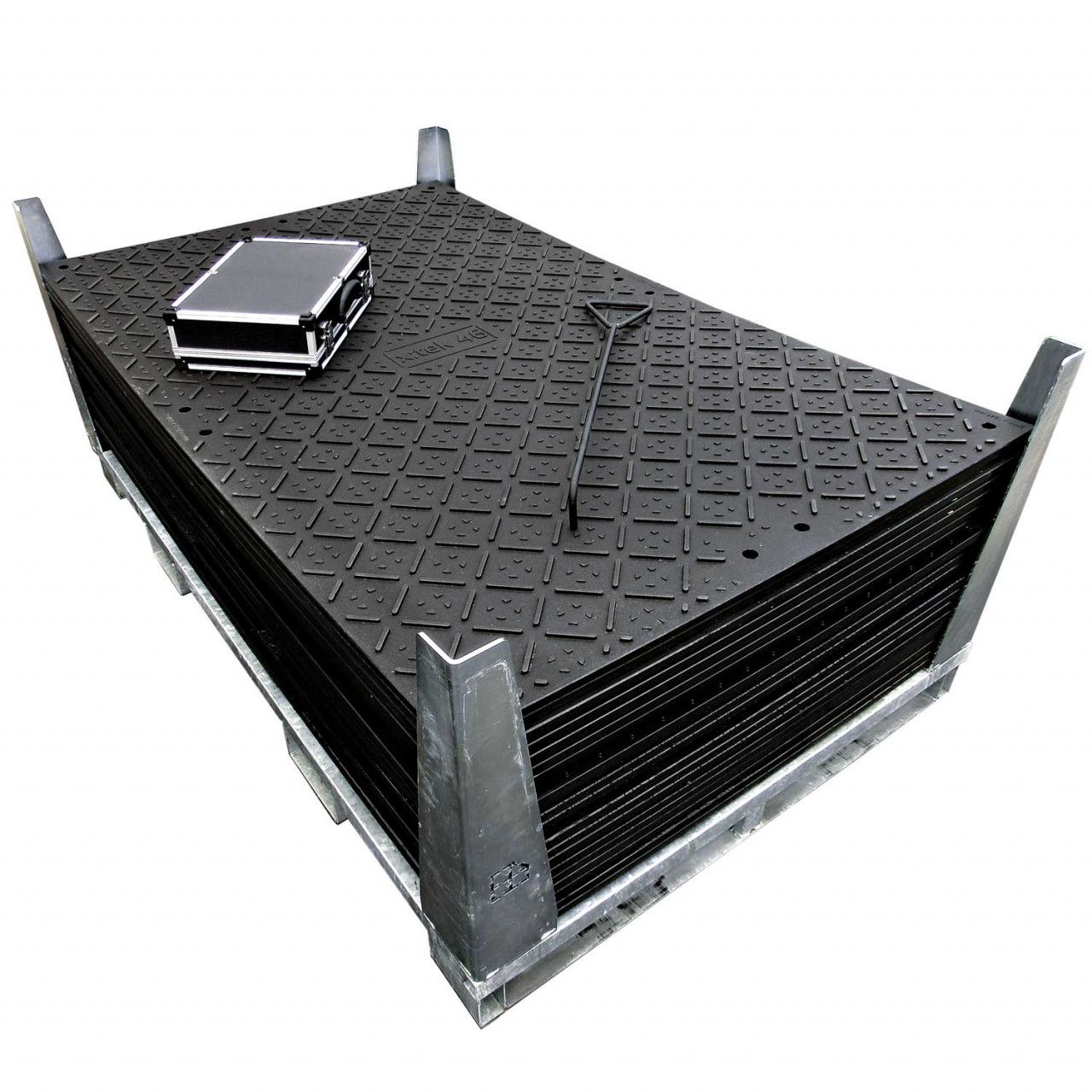 x:tek Fahrplatten aus Kunststoff, 2000 × 1220 mm, beidseitig profiliert, als 20er Fahrplatten-Set inkl. Stahlpalette
