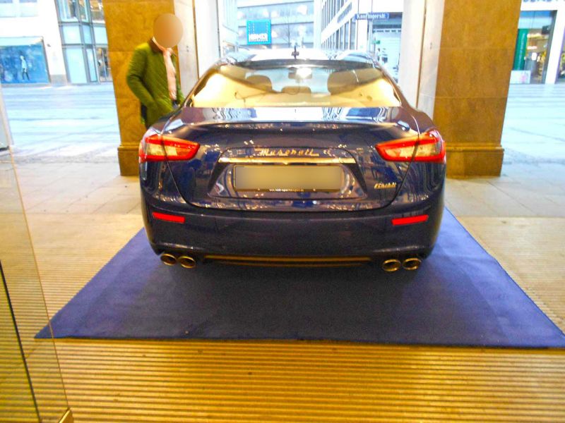 Traglastverteilende Fahrplatten als Bodenschutz in München