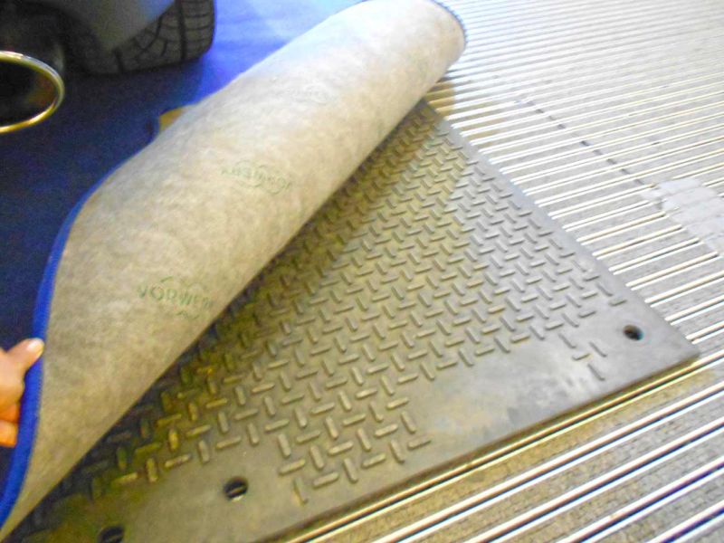 Traglastverteilende Fahrplatten als Bodenschutz in München