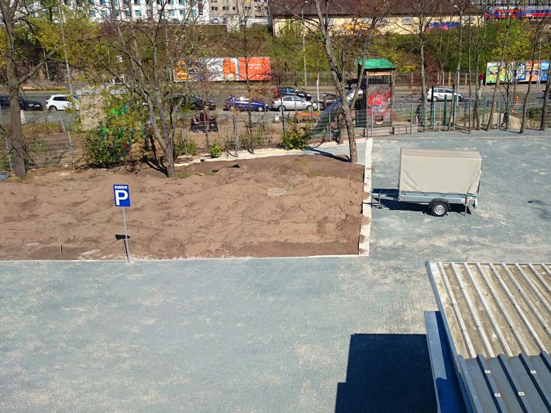 Parkplatz begradigen – ein Projektbeispiel für eine gelungene Gestaltung mit der Kiesmatte KM30