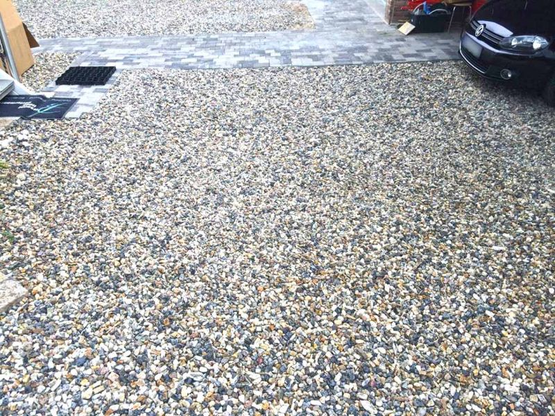 Bodenbefestigung mit dem Bodengitter BG50 einfach selber verlegen und mit Kies verfüllen