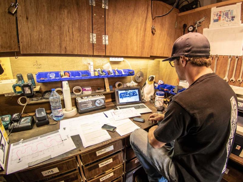 Lastverteilende Bodenschutzplatten als tragfähiger Unterboden zur Errichtung einer temporär genutzten Stahlhalle als Eventzelt