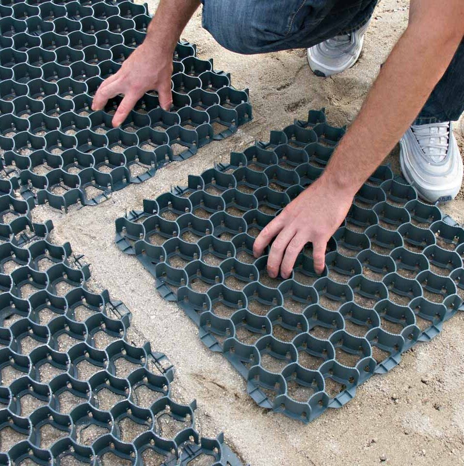 Rasenwabe RW40 Grün · 0,25 m² · 500 x 500 x 40 mm · 350,0 t/m² · 0,80 kg · 1,00mm Profilierung · 16 Kopplungen · On-Sub Verlegung · Drainage