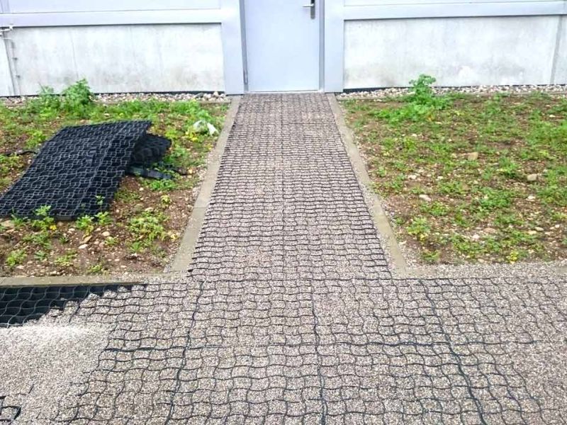 Kunststoff Bodengitter BG50 für befestigte Rettungswege, Feuerwehrzufahrten & Fluchtwege