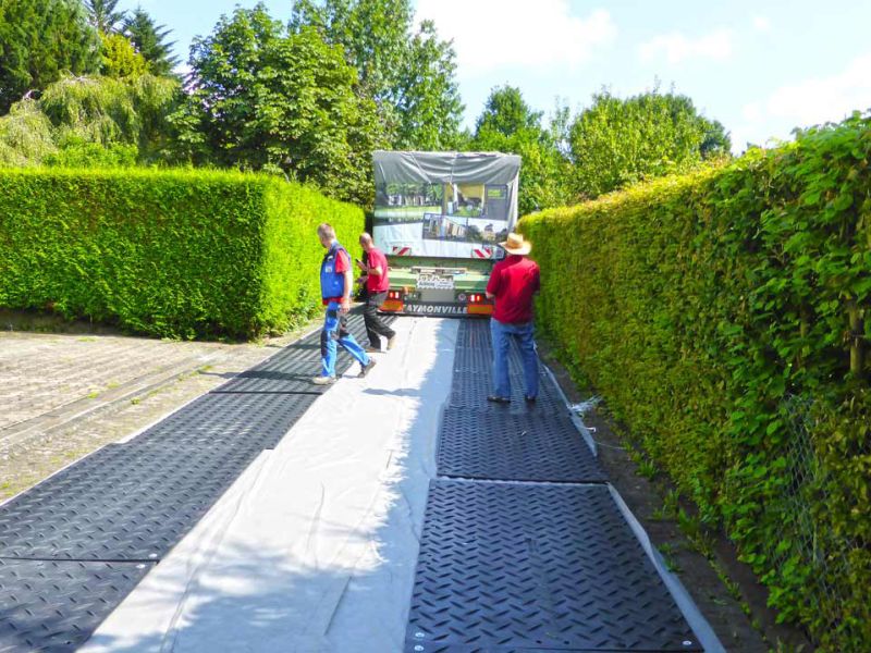 Mobile Baustraße zur Errichtung eines Modul-Hauses in Kassel