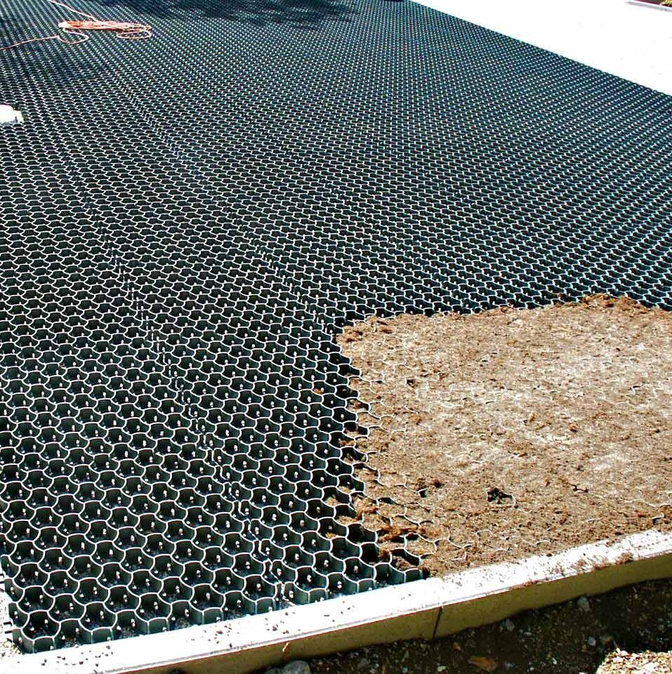 Rasenwabe RW40 Grün · 0,25 m² · 500 x 500 x 40 mm · 350,0 t/m² · 0,80 kg · 1,00mm Profilierung · 16 Kopplungen · On-Sub Verlegung · Drainage