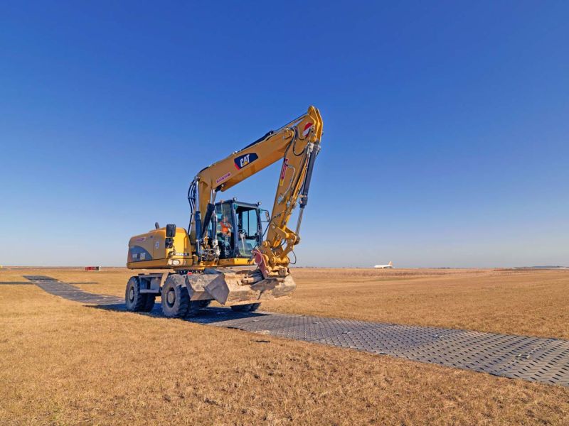 Mobile Fahrstraße für einen internationalen Flughafen