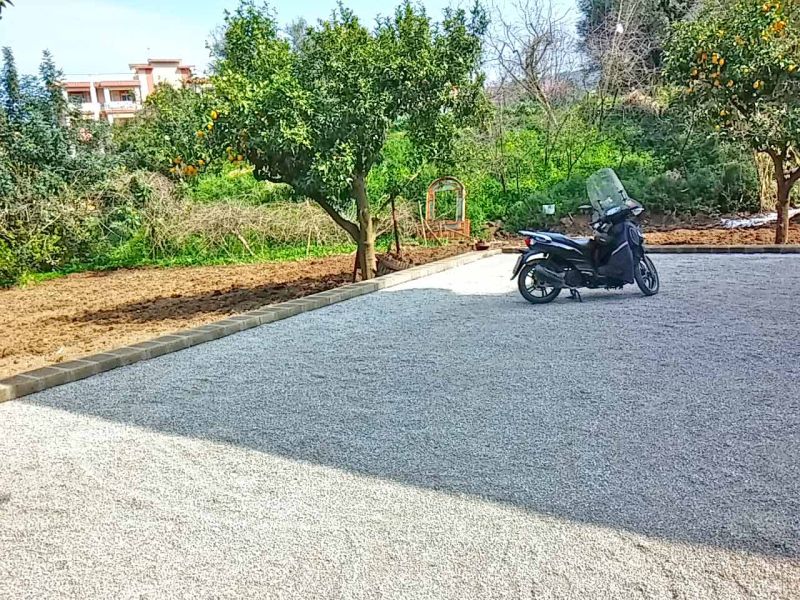 Kiesgitter KG30 zur Befestigung eines Hof und Einfahrt mit Kies