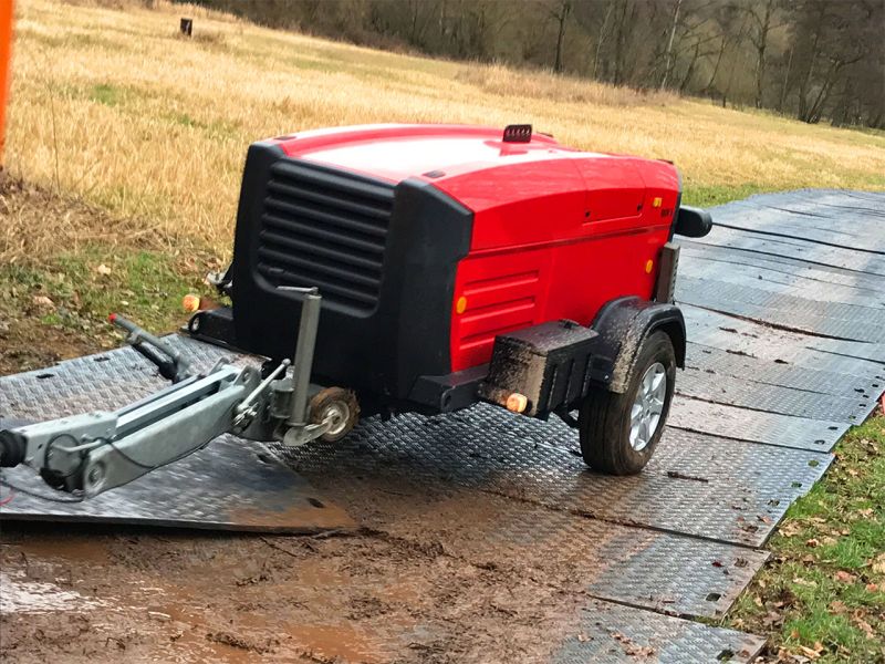 Mobile Baustraße mit s:tek 48 und e:tek PRO für den Einsatz bei einer Brunnensanierung