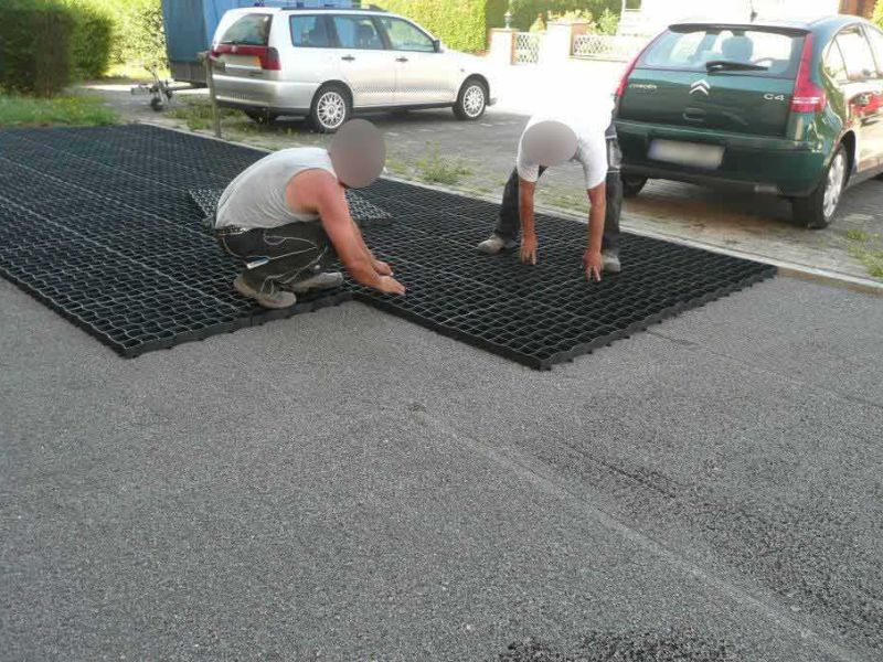 Bodenbefestigung eines Rettungsweg, Feuerwehrzufahrt mit dem Bodengitter BG50