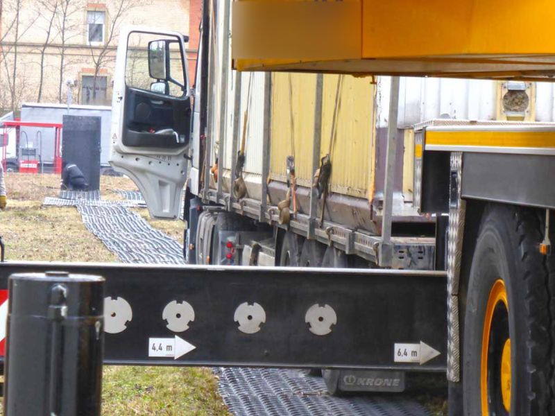 Vermietung mobile Fahrstraße für weiche Böden & Wiesen