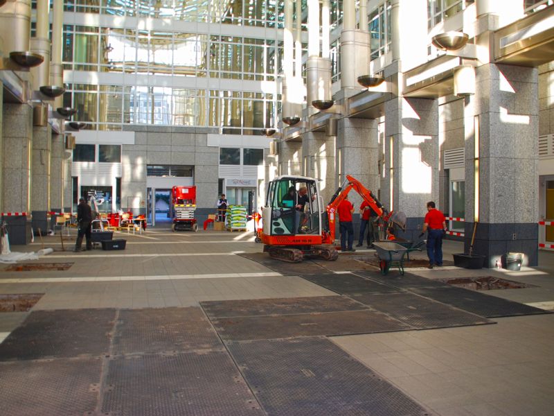 Temporärer Bodenschutz in einem Geschäftsgebäude
