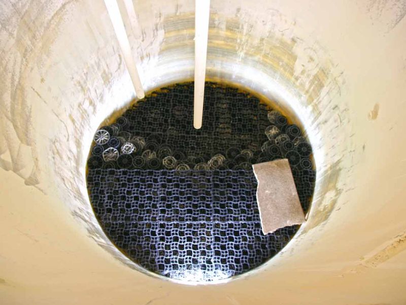 Verwendung des Bodengitter BG50 im Entschwefler einer Biogasanlage mit Rindergülle