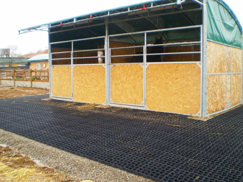 Bodengitter als Paddockplatte, Paddockgitter zur Pferdehaltung und Reitsport