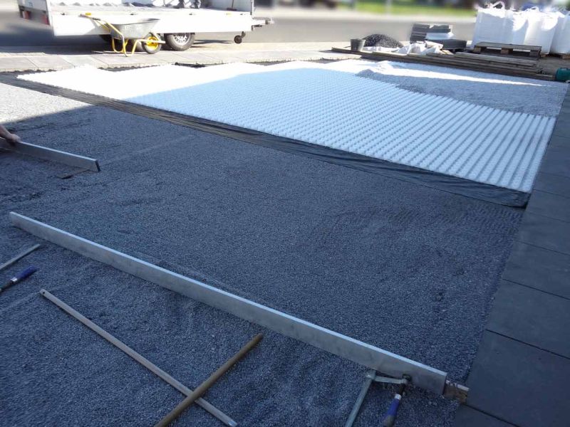 Kiesgitter zur Kiesbefestigung schnell, einfach und günstig selber verlegen