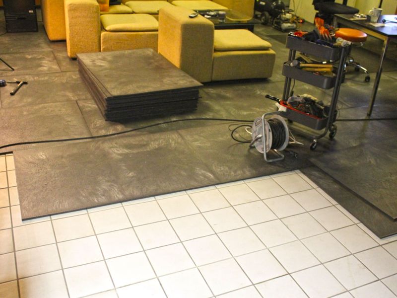 Dekorative Neugestaltung eines Bürobodens mit den Bodenmatten BM11