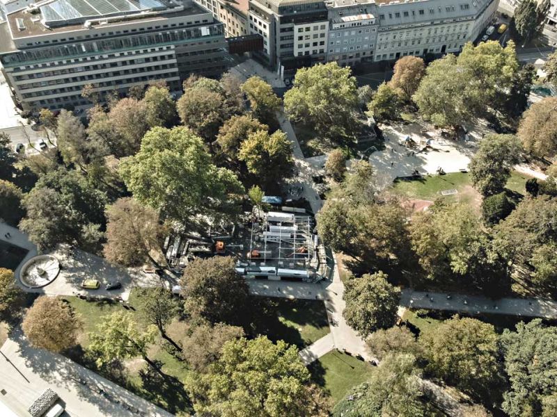 Lastverteilende Bodenschutzplatten als tragfähiger Unterboden zur Errichtung einer temporär genutzten Stahlhalle als Eventzelt