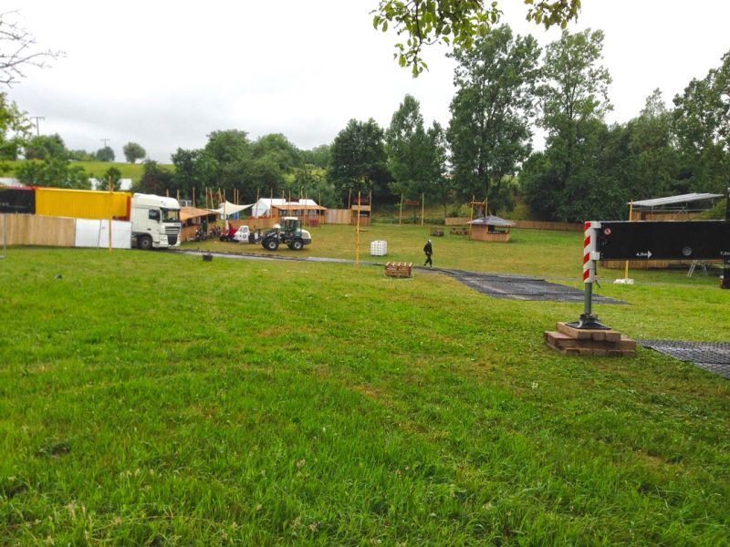 Mobile Fahrstraße für ein Open-Air-Event / Festival