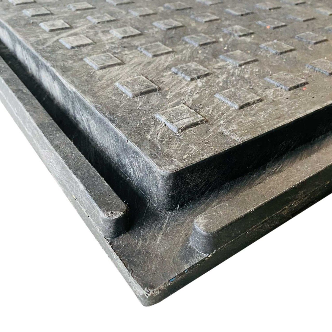 Detailansicht der Falznut der FastFloor FF43 Bodenmatte zum Schutz von empfindlichen Untergründen.