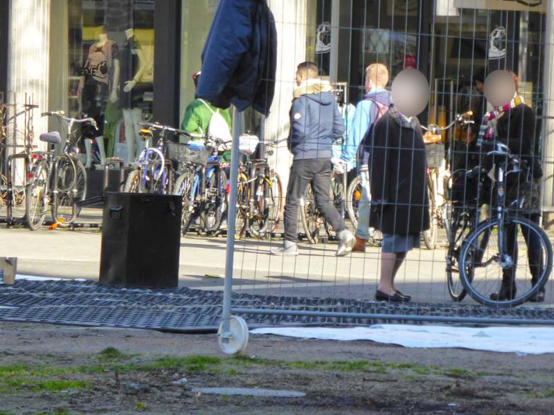 Mobile Baustraße als Pflasterschutz in der Fußgängerzone in Gießen
