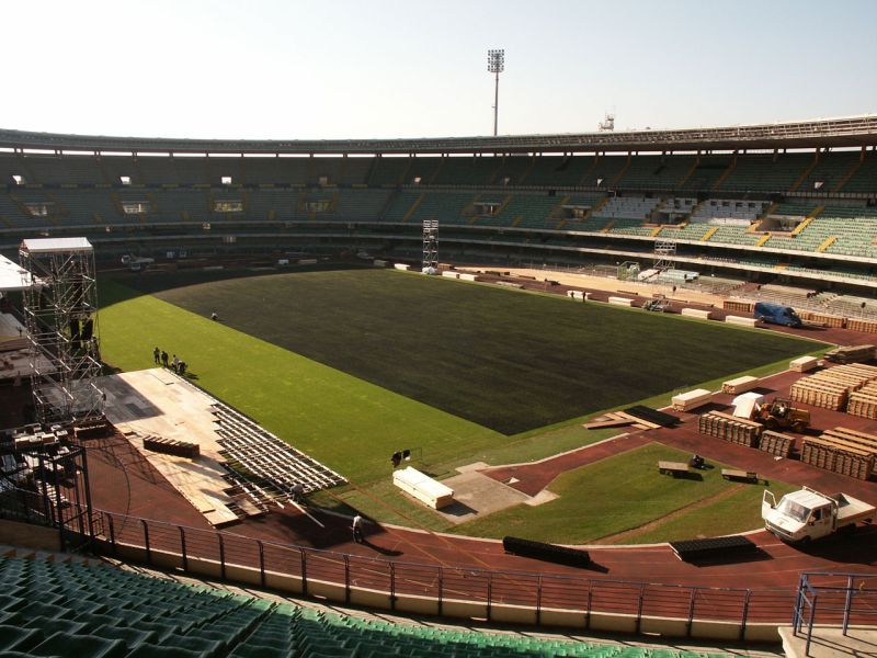 Rasenschutz für ein Event im Fussballstadion mit dem Rasengitter RG24