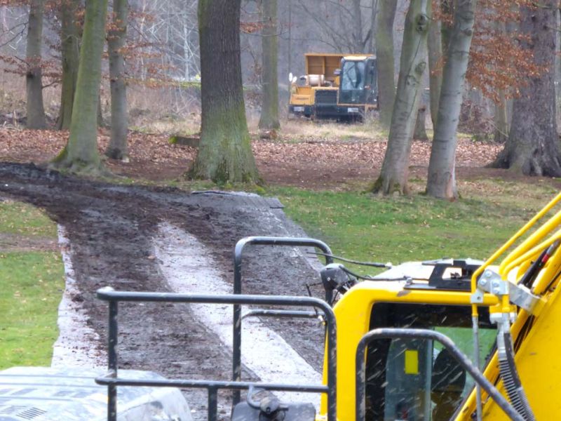 Mobile Baustraße als Bodenschutz bei Kettenfahrzeugen