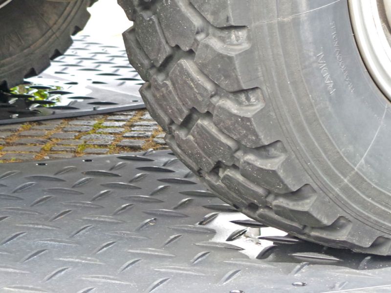 Mobile Baustraße vor dem Bundestag in Berlin