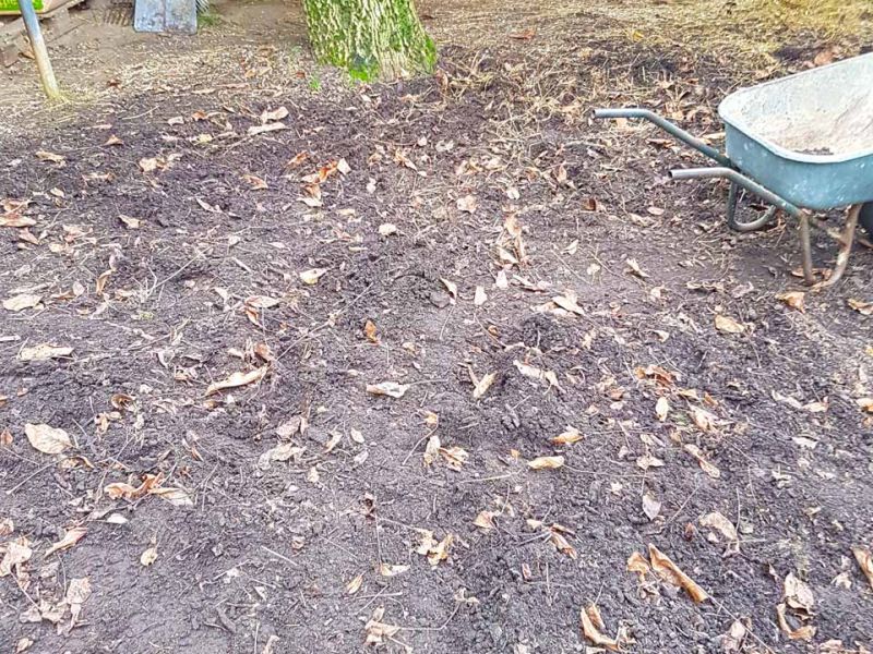 Offenstall und Boden befestigen mit Paddockplatte PP60