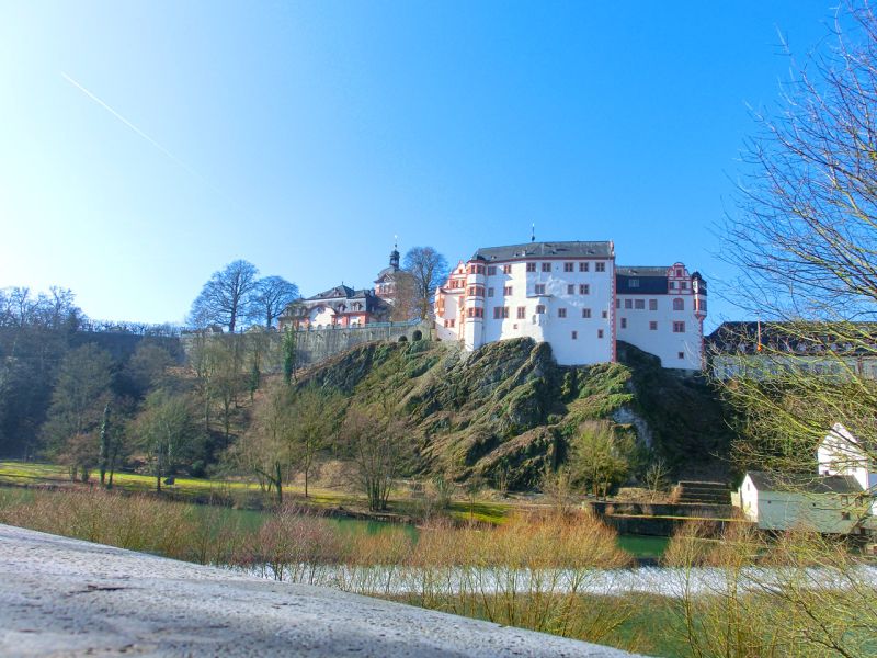Mobile Baustraße im Schlosspark Weilburg