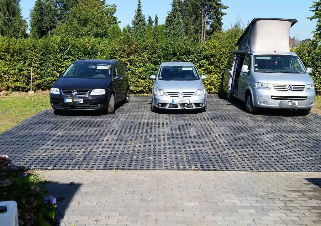 Rasengitterstein RGS35 · 0,16 m² · 400 x 400 x 35 mm · 0,75 kg · 100 t/m² · 1mm Profil · 52mm Gitteröffnungsweite · In-Top Verlegung · Kunststoff · Securatek
