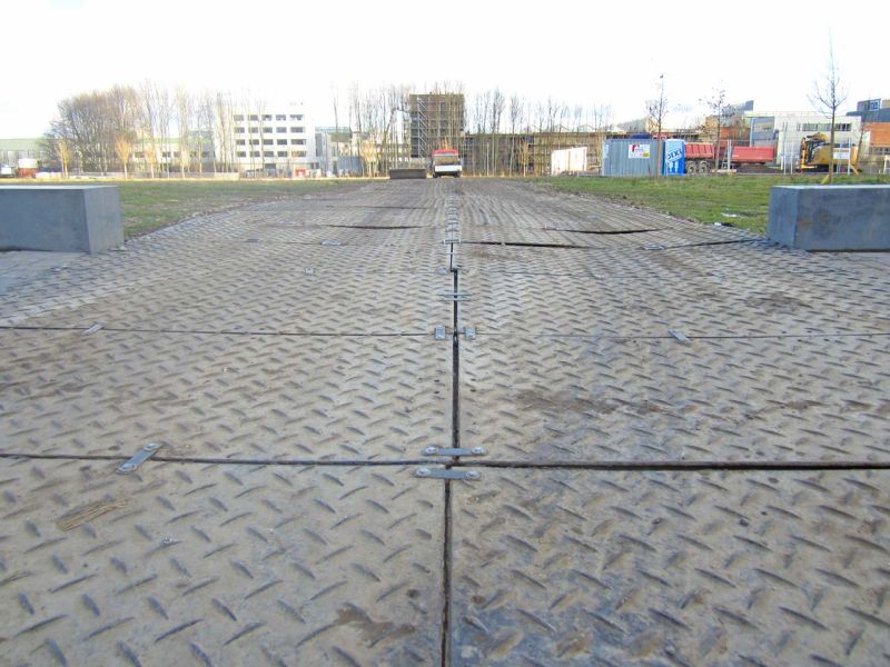 Mobile Baustraße zur Abfuhr von Erdarbeiten in Aachen