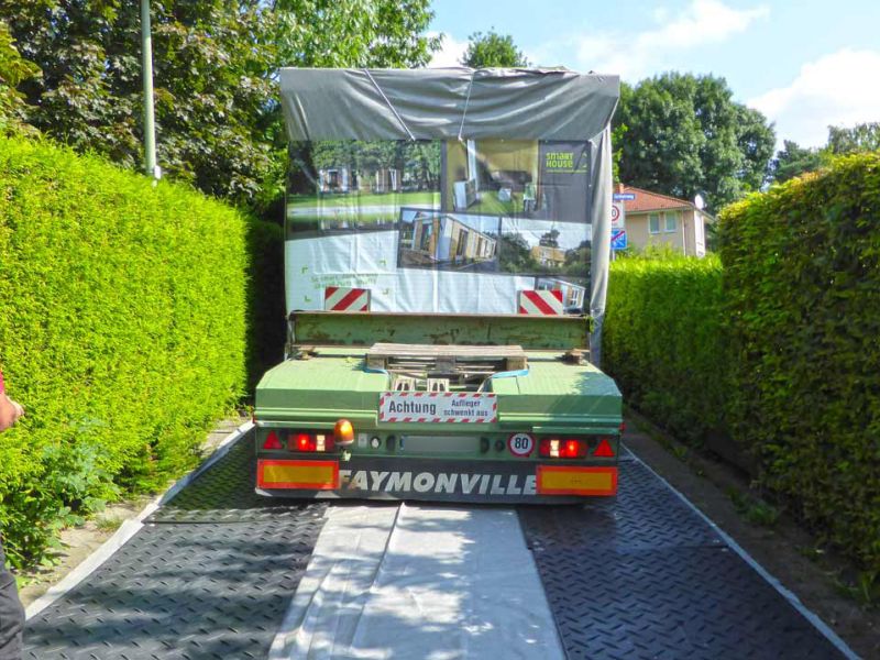 Mobile Baustraße zur Errichtung eines Modul-Hauses in Kassel