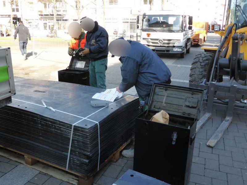 Baustrasse Pflasterschutz Fussgaengerzone Giessen 60 referenz