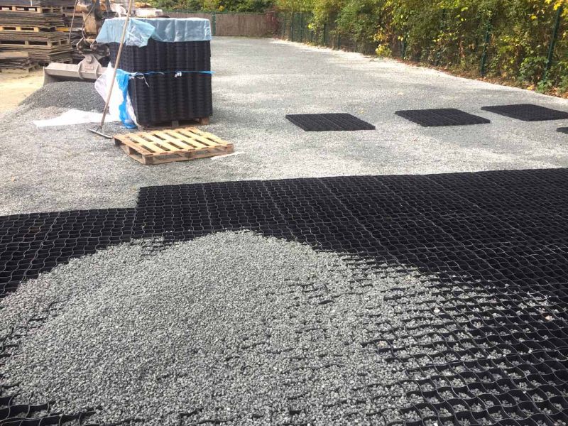 Bodengitter zur unversiegelten Schotterstabilisierung eines Lagerplatz / Lagerfläche