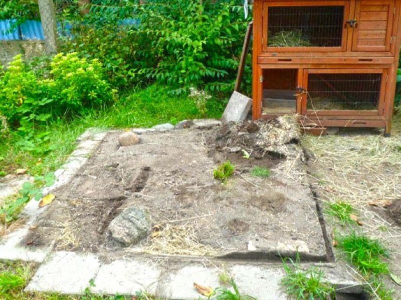 Kunststoff Rasengittersteine als Buddelschutz / Wühlschutz für Kaninchen