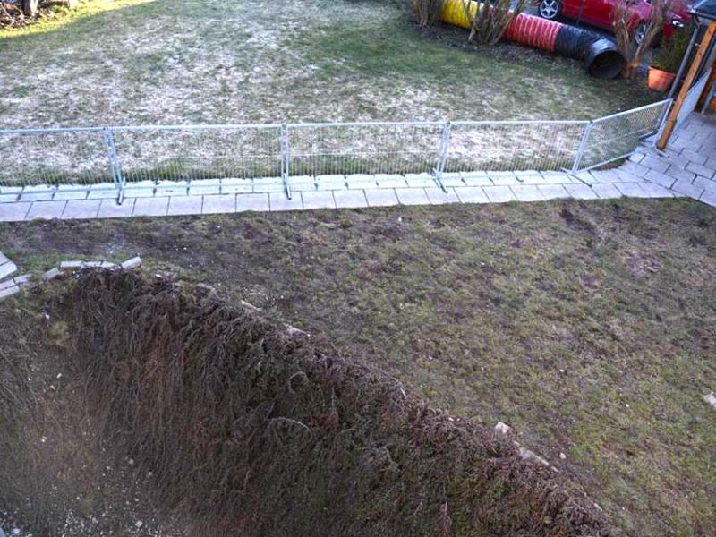 Rasennetz RN 1800 als Wühlschutz, Buddelschutz für den Hundeauslauf im Garten