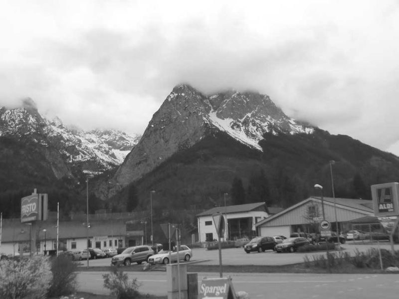 Baustraße im Gleisbau - Zugspitzbahn in Garmisch-Patenkirchen