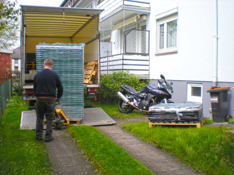 Neugestaltung eines begrünten Mieterparkplatz mit dem Bodengitter BG50