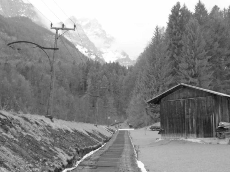 Baustraße im Gleisbau - Zugspitzbahn in Garmisch-Patenkirchen