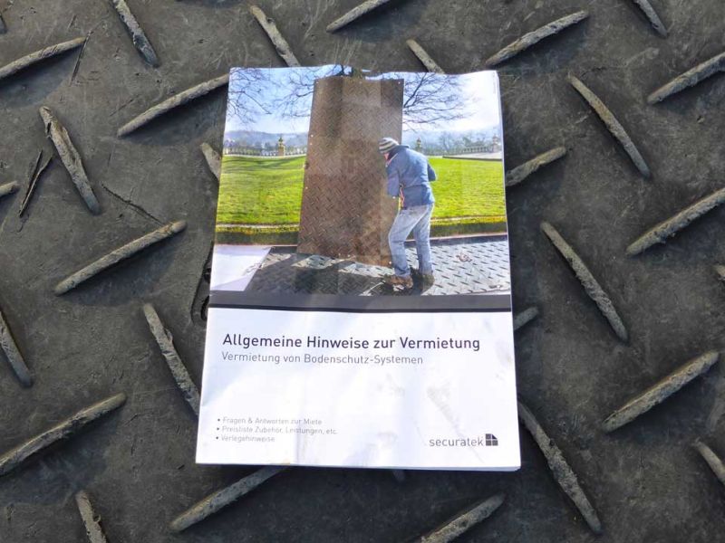 Baustraße zur Teichentschlammung im Golfplatzbau bzw. Golfplatzpflege